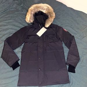 Men’s Canada Goose Carson Parka Navy/Marine        size Small